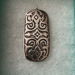 Silpada Sterling Silver Basilica Charm! Great condition! A classic!